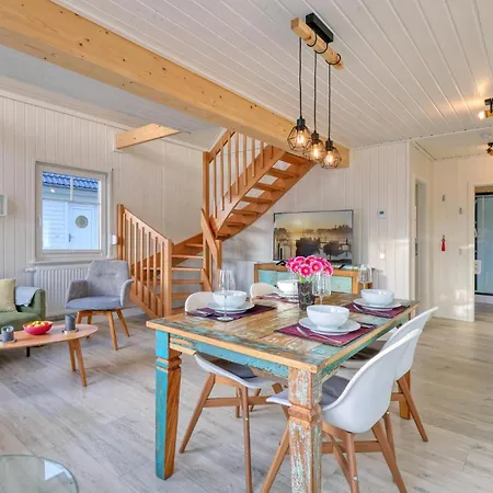 Holiday home Stunning In Wandlitz Ot Zerpenschleuse